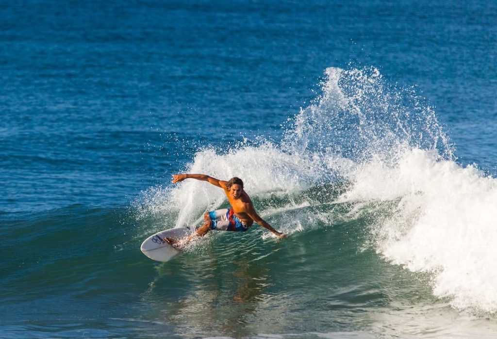 Surfear en Sayulita